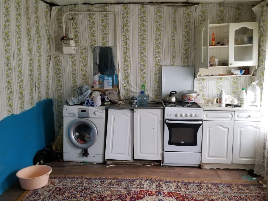 Внутри цыганского дома Внутри цыганского дома