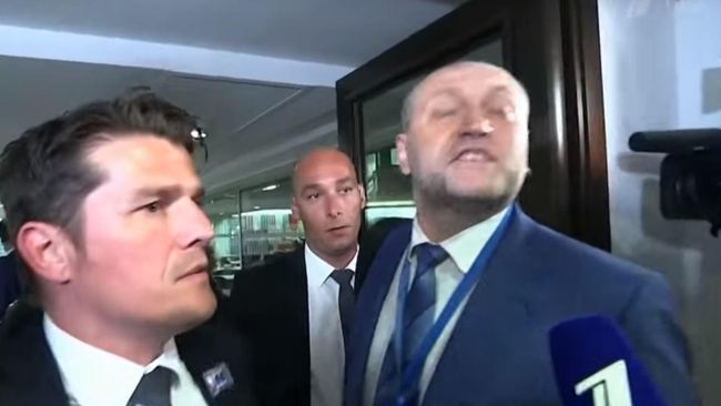 Оскорбивший Скабееву украинский депутат закатил истерику в ПАСЕ Оскорбивший Скабееву украинский депутат закатил истерику в ПАСЕ
