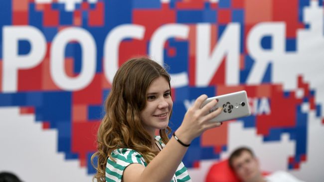 Участница XIX Всемирного фестиваля молодежи и студентов в Сочи Участница XIX Всемирного фестиваля молодежи и студентов в Сочи