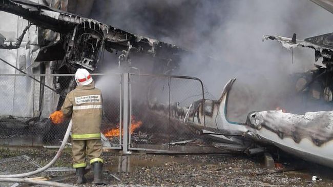 Пассажирский самолет Ан-24 авикомпании Ангара совершил аварийную посадку в аэропорту Нижнеангарска Пассажирский самолет Ан-24 авикомпании Ангара совершил аварийную посадку в аэропорту Нижнеангарска