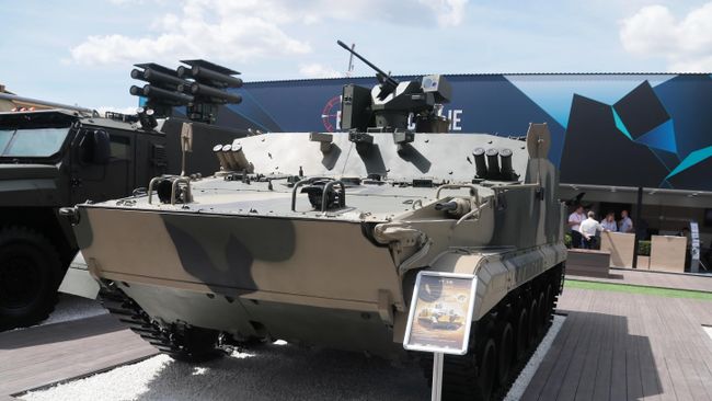 Бронетранспортер БТ-3Ф на Международном военно-техническом форуме Армия-2019 Бронетранспортер БТ-3Ф на Международном военно-техническом форуме Армия-2019