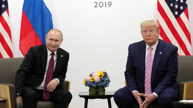 Президент РФ Владимир Путин и президент США Дональд Трамп