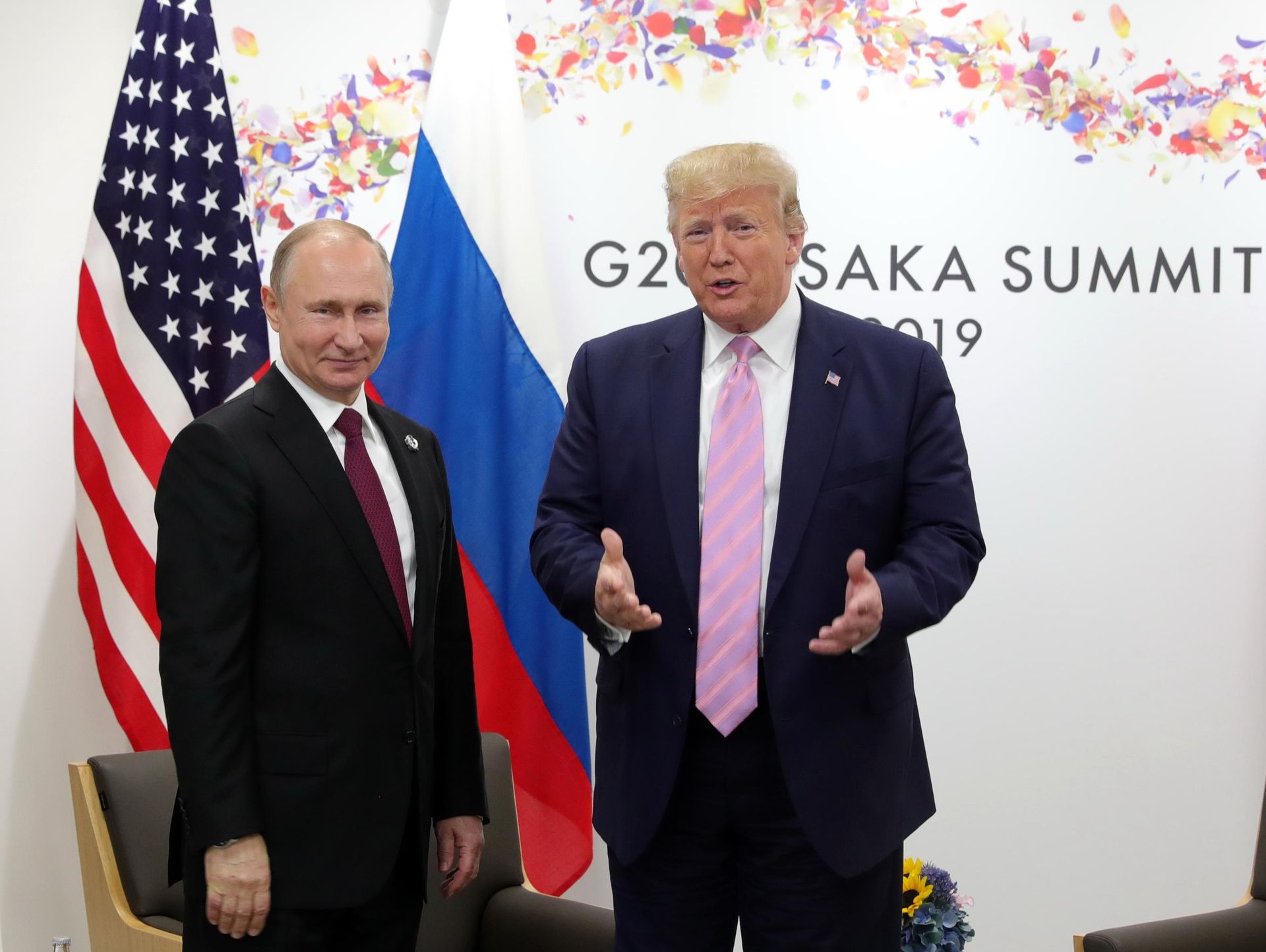 Президент РФ Владимир Путин и президент США Дональд Трамп на полях саммита Группы двадцати в Осаке. 28 июня 2019 Президент РФ Владимир Путин и президент США Дональд Трамп на полях саммита Группы двадцати в Осаке. 28 июня 2019 - РИА Новости, 1920, 18.01.2021