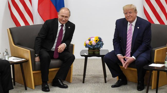 Президент РФ Владимир Путин и президент США Дональд Трамп