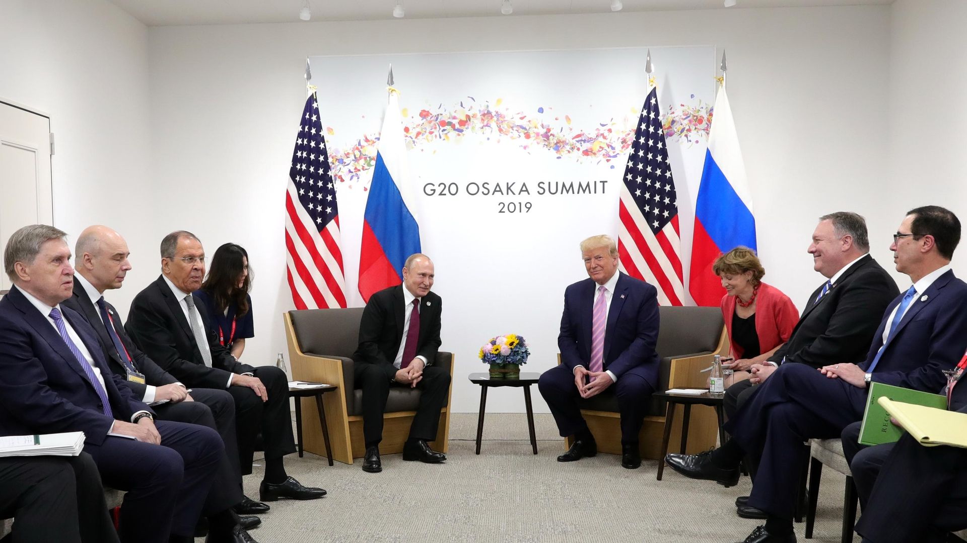Президент РФ Владимир Путин и президент США Дональд Трамп Президент РФ Владимир Путин и президент США Дональд Трамп - РИА Новости, 1920, 05.10.2021