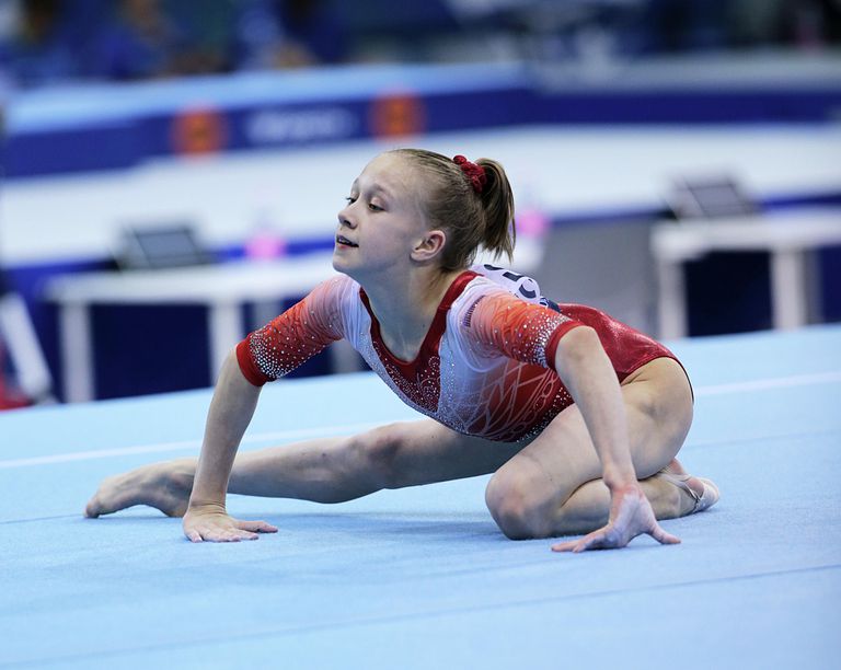 Виктория Листунова на чемпионате мира по спортивной гимнастике в Дьере