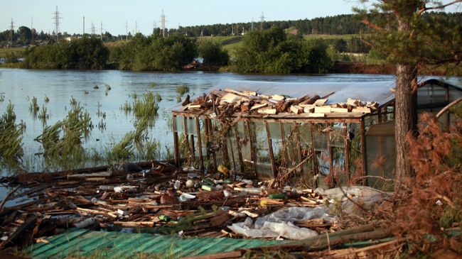Вид на подтопленные районы Тулуна Вид на подтопленные районы Тулуна