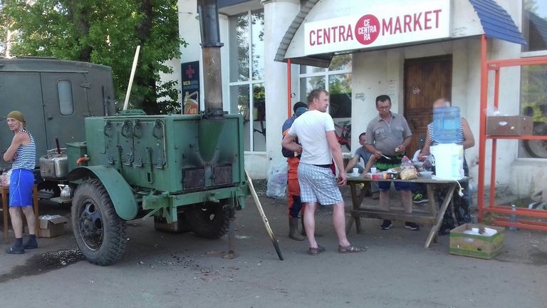 Полевая кухня для жителей подтопленного города Тулуна Полевая кухня для жителей подтопленного города Тулуна