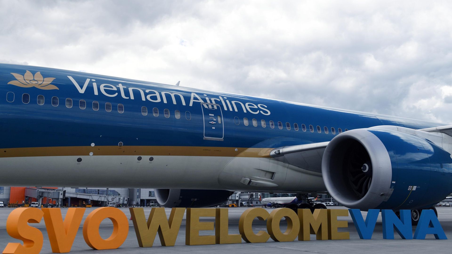 Встреча рейса авиакомпании Vietnam Airlines в аэропорту Шереметьево Встреча рейса авиакомпании Vietnam Airlines в аэропорту Шереметьево - РИА Новости, 1920, 21.01.2022