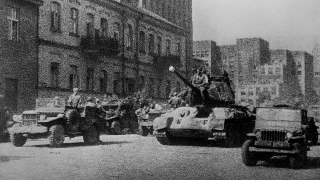 Белорусская наступательная операция Багратион с 23 июня - 29 августа 1944 года. Вступление Красной Армии в Минск Белорусская наступательная операция Багратион с 23 июня - 29 августа 1944 года. Вступление Красной Армии в Минск