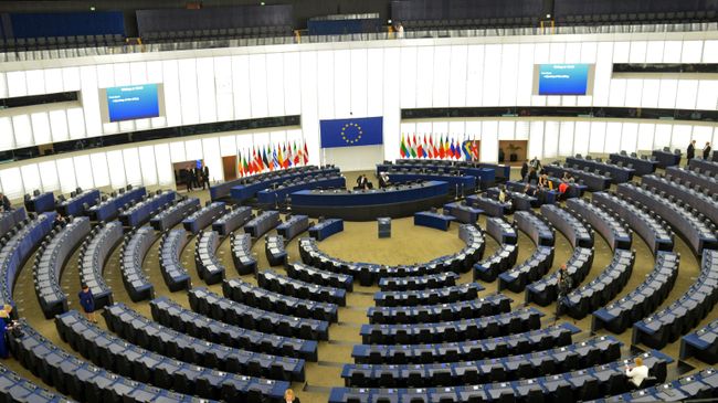 Зал заседаний Европарламента в Страсбурге Зал заседаний Европарламента в Страсбурге