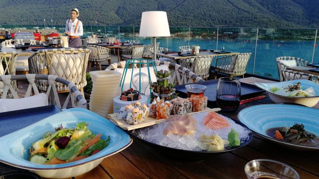 Ужин в японском ресторане отеля Lujo Bodrum Ужин в японском ресторане отеля Lujo Bodrum