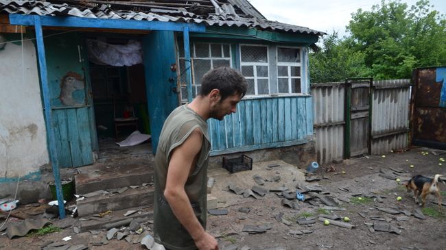 Последствия обстрела со стороны ВС Украины поселка Голубовское в ЛНР. 6 июля 2019 Последствия обстрела со стороны ВС Украины поселка Голубовское в ЛНР. 6 июля 2019