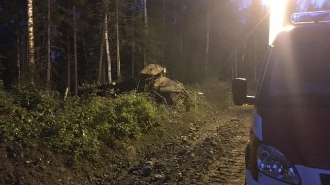 Ликвидация ДТП с участием бензовоза на севере Свердловской области. 7 июля 2019 Ликвидация ДТП с участием бензовоза на севере Свердловской области. 7 июля 2019