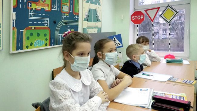 Волонтеры помогут школьникам познакомиться с медицинскими профессиями Волонтеры помогут школьникам познакомиться с медицинскими профессиями
