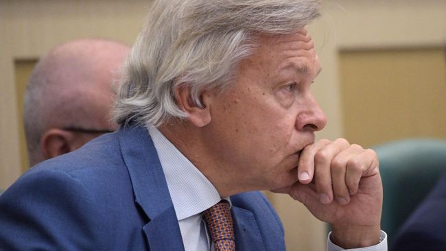 Председатель комиссии Совета Федерации РФ по информационной политике Алексей Пушков на заседании Совета Федерации РФ. 10 июля 2019