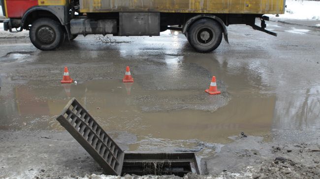 Очистка от мусора ливневой канализации в Казани