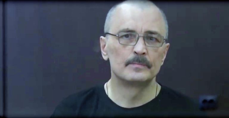 Стоп-кадр видео судебного заседания Сызранского городского суда с участием Олега Рылькова Стоп-кадр видео судебного заседания Сызранского городского суда с участием Олега Рылькова