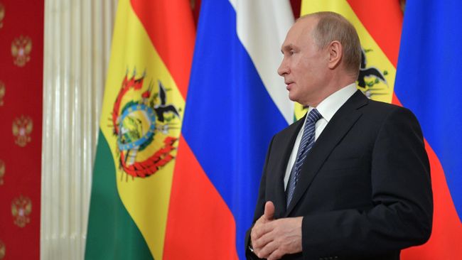 Президент РФ Владимир Путин на совместной с президентом Боливии Эво Моралесом пресс-конференции Президент РФ Владимир Путин на совместной с президентом Боливии Эво Моралесом пресс-конференции