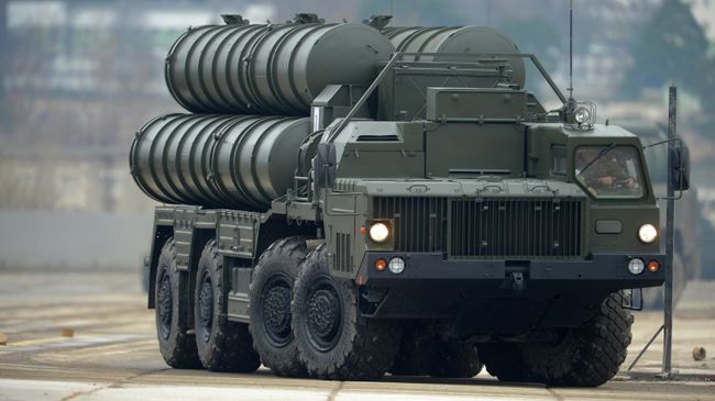 Зенитный ракетный комплекс С-400 