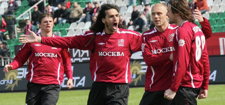 Футболисты Москвы Дмитрий Тарасов, Эктор Бракамонте, Звонимир Вукич и Эдгарас Чеснаускис