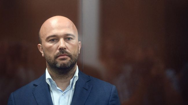 Дмитрий Мазуров