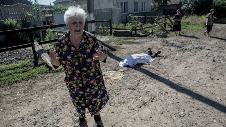 Последствия артобстрела Славянска украинскими военными Последствия артобстрела Славянска украинскими военными