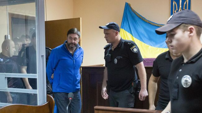 Руководитель портала РИА Новости Украина Кирилл Вышинский на заседании Подольского районного суда Киева. 15 июля 2019 Руководитель портала РИА Новости Украина Кирилл Вышинский на заседании Подольского районного суда Киева. 15 июля 2019