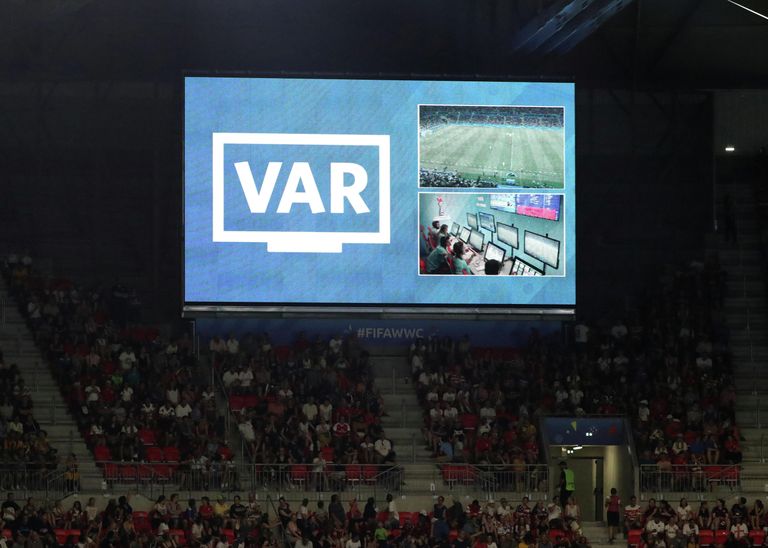 Система видеопомощи арбитрам (VAR) Система видеопомощи арбитрам (VAR)