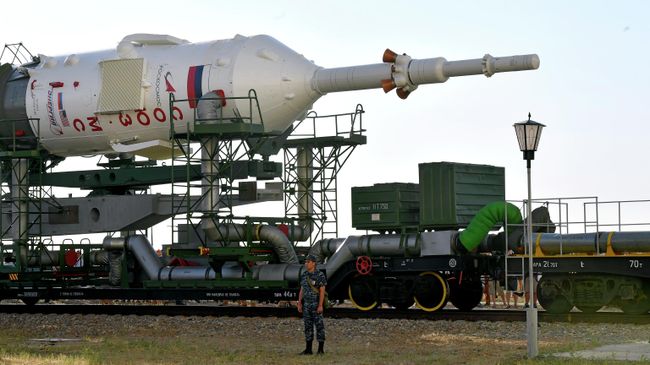 Транспортировка ракеты-носителя Союз-ФГ Транспортировка ракеты-носителя Союз-ФГ
