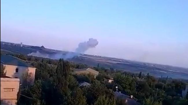 Видео обстрела Первомайска украинскими силовиками Видео обстрела Первомайска украинскими силовиками