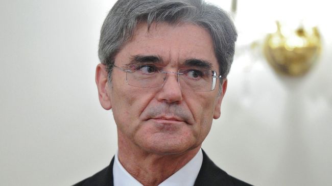 Президент и гендиректор компании Siemens Джо Кэзер Президент и гендиректор компании Siemens Джо Кэзер