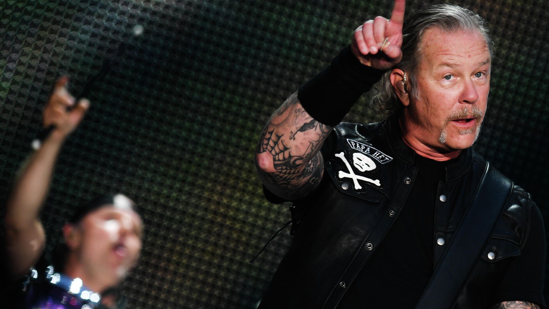 Джеймс Хетфилд во время концерта рок-группы Metallica Джеймс Хетфилд во время концерта рок-группы Metallica - РИА Новости, 1920, 13.05.2026