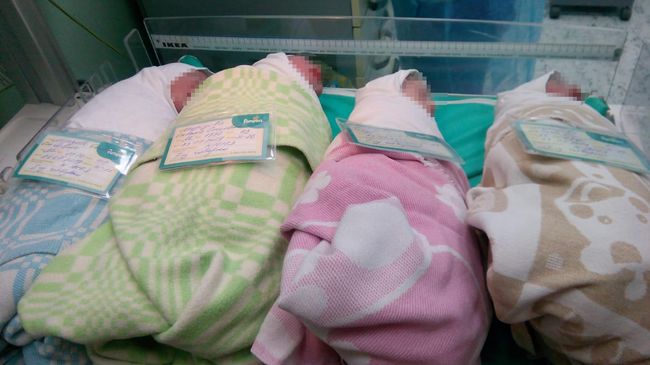 Петербурженка Оксана родила троих сыновей и одну дочь. 23 июля 2019 Петербурженка Оксана родила троих сыновей и одну дочь. 23 июля 2019
