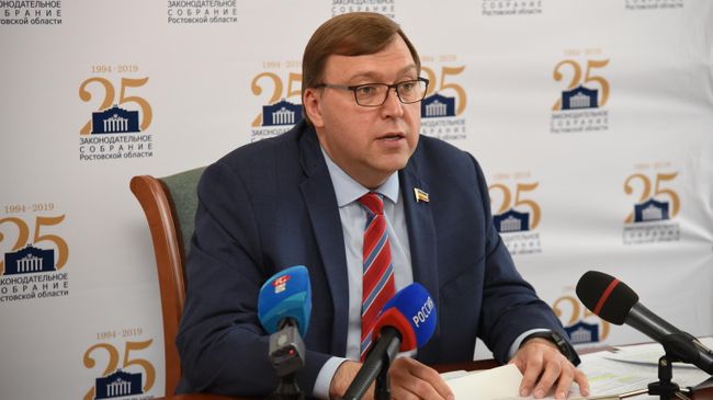 Председатель законодательного собрания Ростовской области Александр Ищенко Председатель законодательного собрания Ростовской области Александр Ищенко