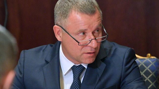 Министр РФ по делам гражданской обороны, чрезвычайным ситуациям и ликвидации последствий стихийных бедствий Евгений Зиничев Министр РФ по делам гражданской обороны, чрезвычайным ситуациям и ликвидации последствий стихийных бедствий Евгений Зиничев