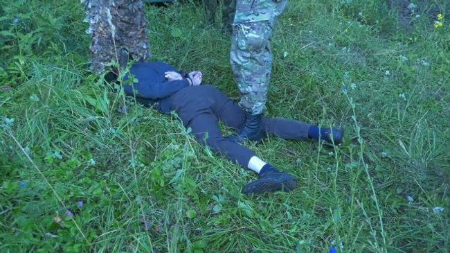 Задержание сторонников ИГ* в Татарстане. Кадры операции ФСБ и МВД Задержание сторонников ИГ* в Татарстане. Кадры операции ФСБ и МВД