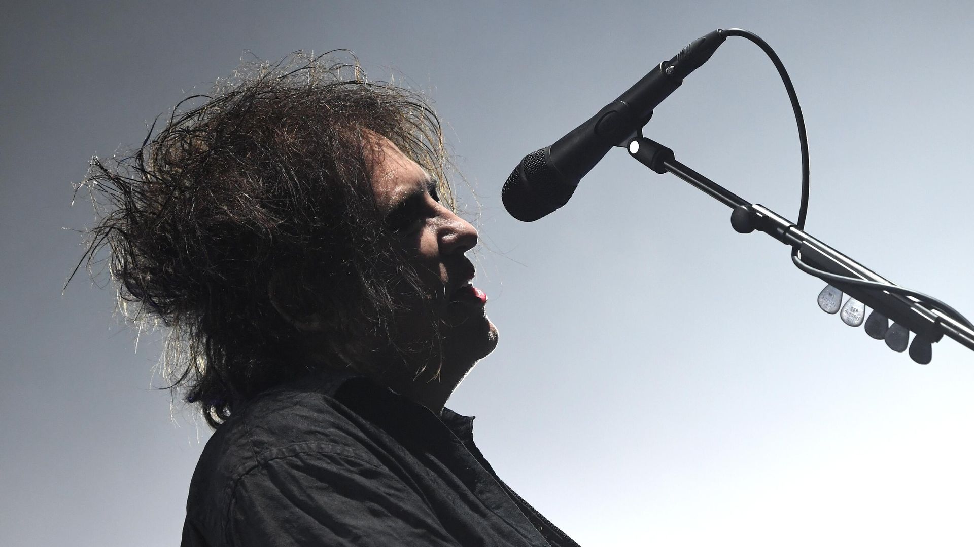 Лидер британской группы The Cure Роберт Смит во время выступления на музыкальном фестивале Пикник Афиши Лидер британской группы The Cure Роберт Смит во время выступления на музыкальном фестивале Пикник Афиши - РИА Новости, 1920, 01.11.2024