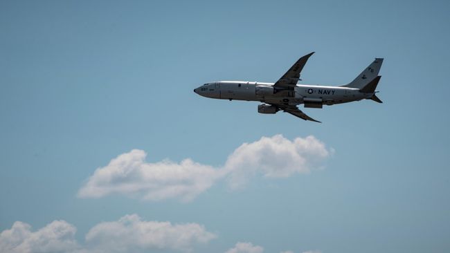 Американский патрульный противолодочный самолет Boeing P-8A Poseidon Американский патрульный противолодочный самолет Boeing P-8A Poseidon