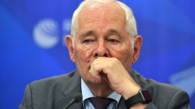 Президент Научно-исследовательского института неотложной детской хирургии и травматологии Леонид Рошаль на пресс-конференции по итогам лечения Касима Алькадима Президент Научно-исследовательского института неотложной детской хирургии и травматологии Леонид Рошаль на пресс-конференции по итогам лечения Касима Алькадима