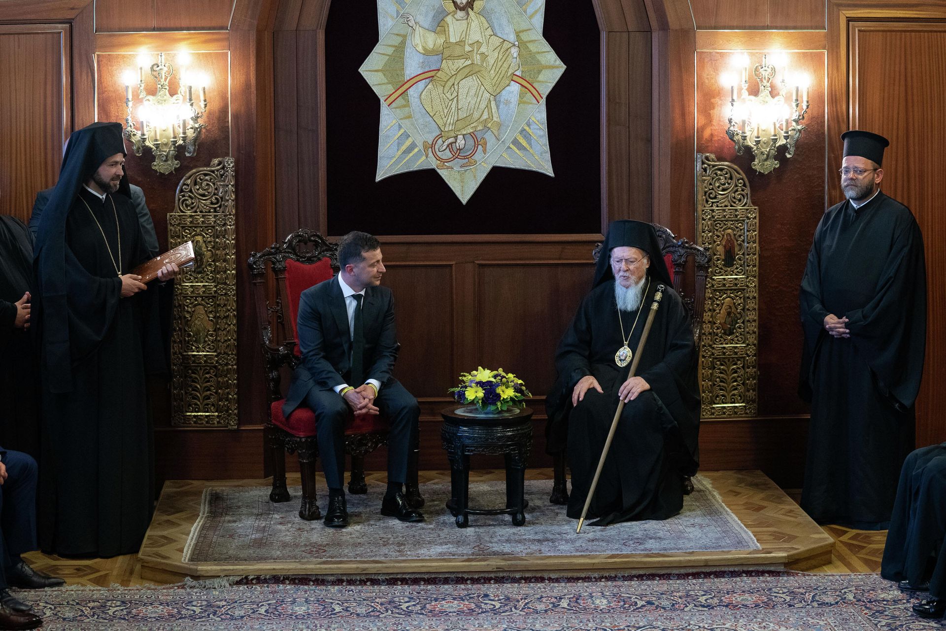 Президент Украины Владимир Зеленский и патриарх Константинопольский Варфоломей во время встречи в Стамбуле, Турция. 8 августа 2019 Президент Украины Владимир Зеленский и патриарх Константинопольский Варфоломей во время встречи в Стамбуле, Турция. 8 августа 2019 - РИА Новости, 1920, 24.06.2021