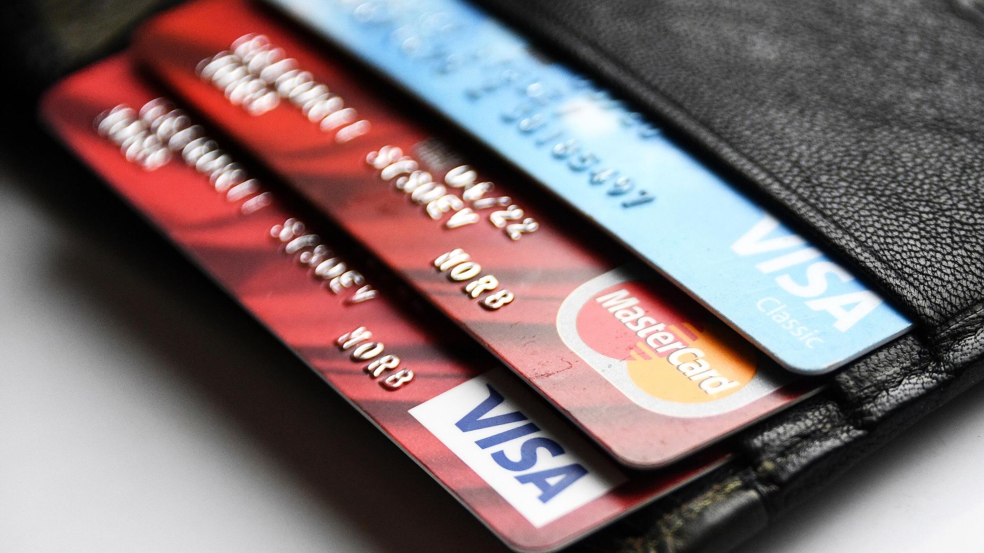 Банковские карты международных платежных систем Visa и Mastercard - РИА Новости, 1920, 15.01.2022
