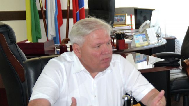 Глава города Туапсе Владимир Зверев
