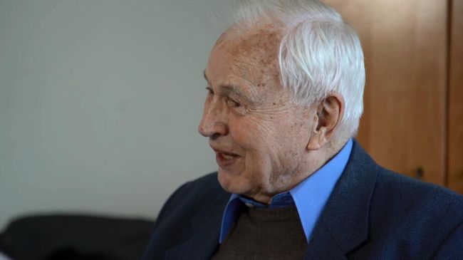 Немецкий политик Ганс Модров Немецкий политик Ганс Модров