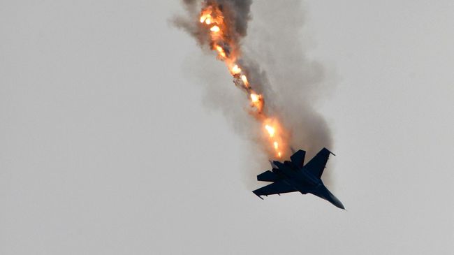 Многоцелевой истребитель Су-27 пилотажной группы Русские Витязи Многоцелевой истребитель Су-27 пилотажной группы Русские Витязи
