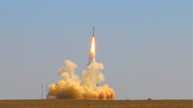 Запуск новой микроракеты-носителя Цзелун-1 с космодрома Цзюцюань в провинции Ганьсу, КНР Запуск новой микроракеты-носителя Цзелун-1 с космодрома Цзюцюань в провинции Ганьсу, КНР