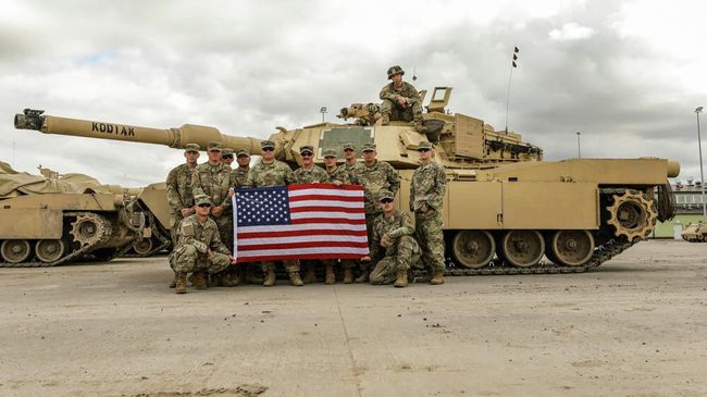 Американские военнослужащие на военной базе Бемово, Польша Американские военнослужащие на военной базе Бемово, Польша