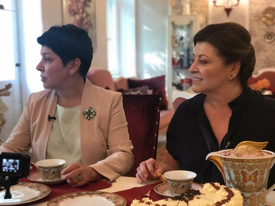 Наташа Барбье и меценат Ольга Лобачева Наташа Барбье и меценат Ольга Лобачева