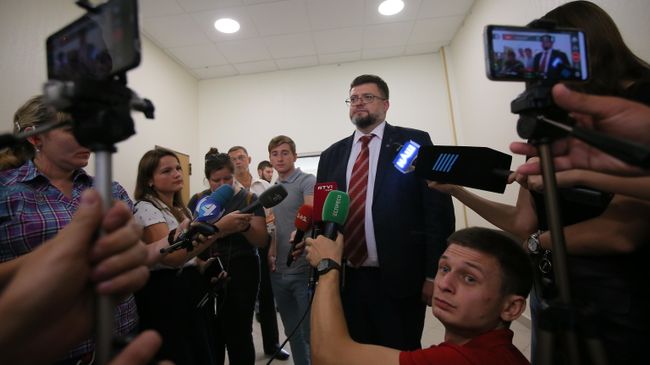 Адвокат Кирилла Вышинского Андрей Доманский в Апелляционном суде Киева Адвокат Кирилла Вышинского Андрей Доманский в Апелляционном суде Киева