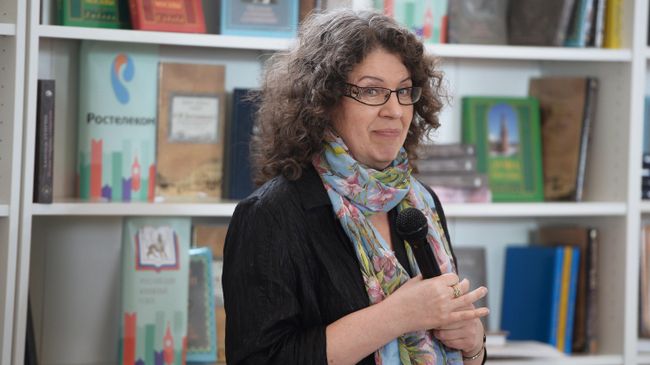Писатель Александра Маринина Писатель Александра Маринина